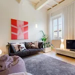 Apartment In With Cathedral Views *