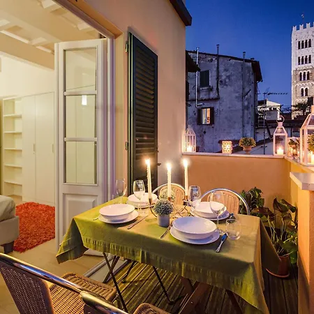 Apartment In With Cathedral Views