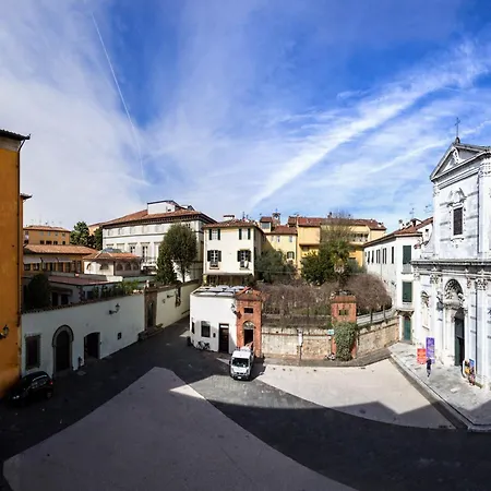 Apartment In With Cathedral Views *