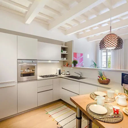 דירה 2 Bedrooms With Terrace And Elevator לוקה